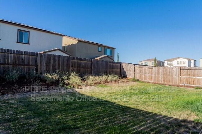Building Photo - 8793 Classical Wy