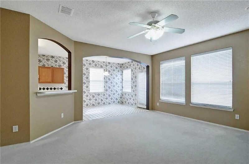 Building Photo - 720 Dandelion Dr