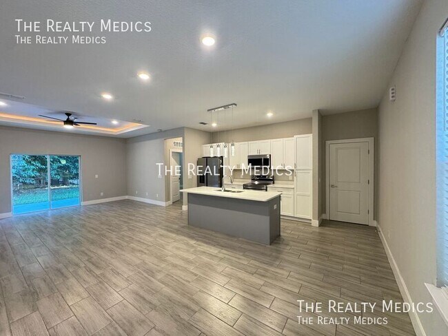 Building Photo - 304 Big Sioux Ln