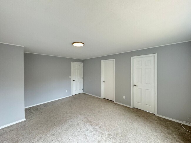 Building Photo - 16023 2nd Pl W