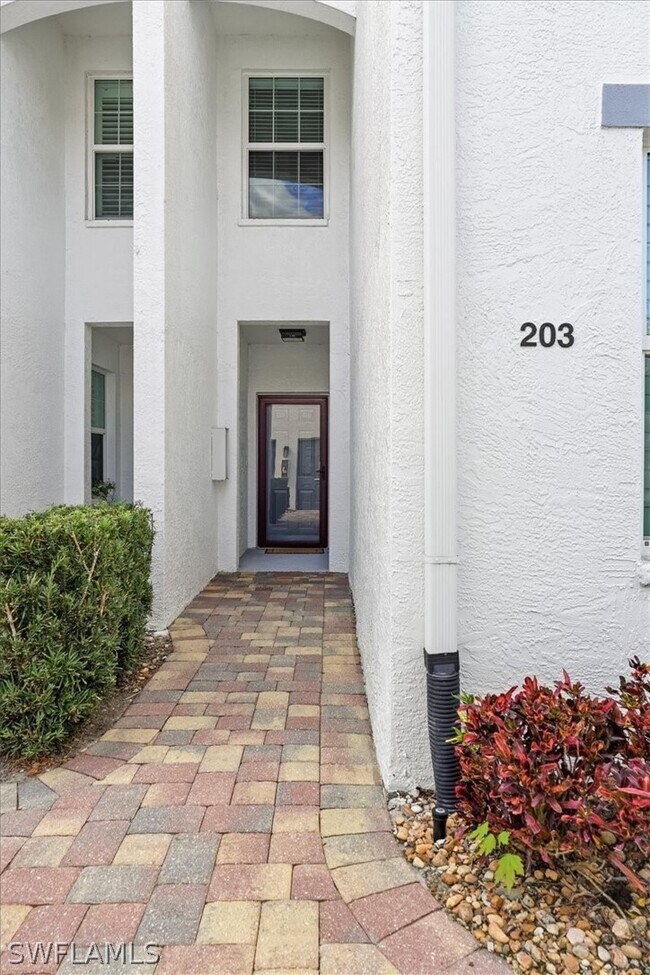 Building Photo - 5963 Sand Wedge Ln