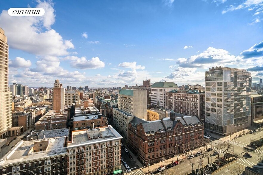 Building Photo - 100 Claremont Ave