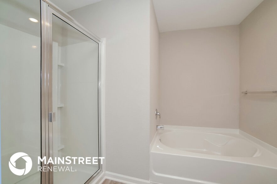 Building Photo - 521 Firethorn Ct