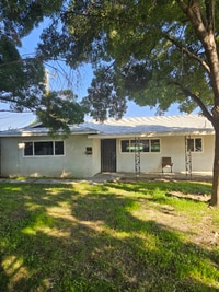 Building Photo - 1077 N White St