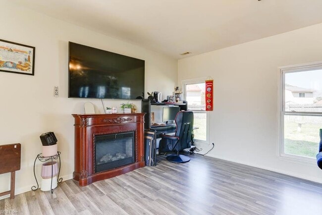 Building Photo - 3808 Sugar Creek Cir