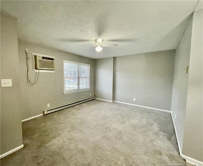 Building Photo - 3241 Willard Dr