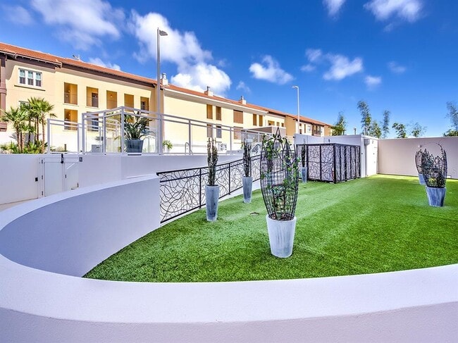 Building Photo - 199 Dali Blvd