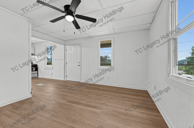 Building Photo - 1745 Fairmont Ave