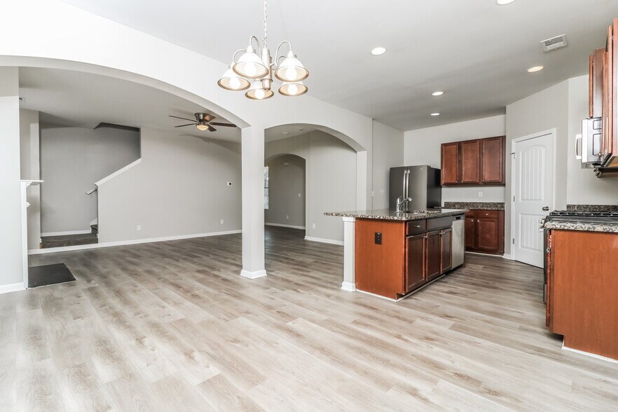 Building Photo - 1817 Crandon Ct