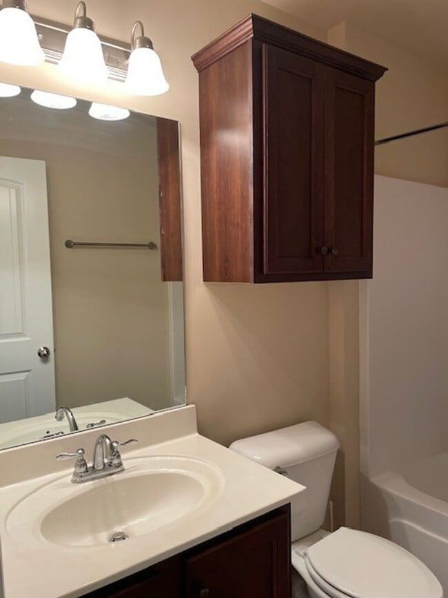 Building Photo - 308 Dill Ln