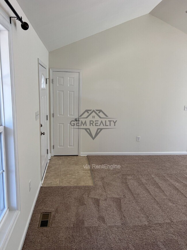 Building Photo - 8326 Quicks Way