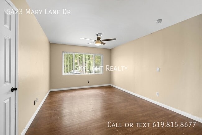 Building Photo - 5423 Mary Ln Dr
