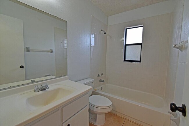 Building Photo - 1390 Esmont Ave