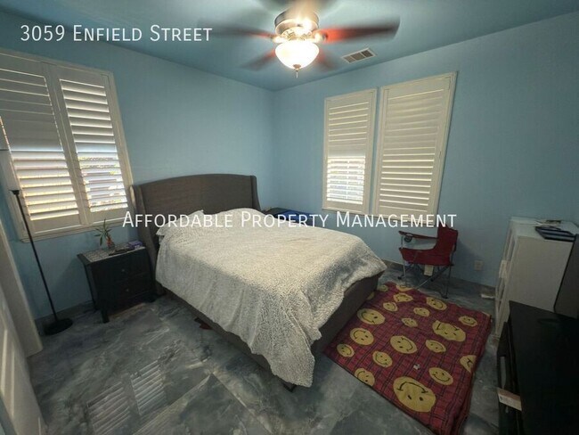 Building Photo - 3059 Enfield St
