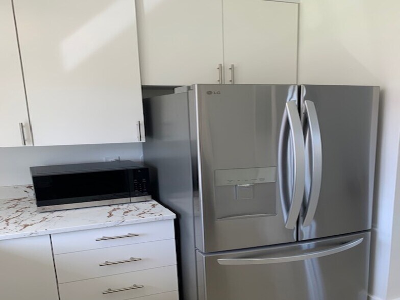 Kitchen - 1410 S Ocean Blvd