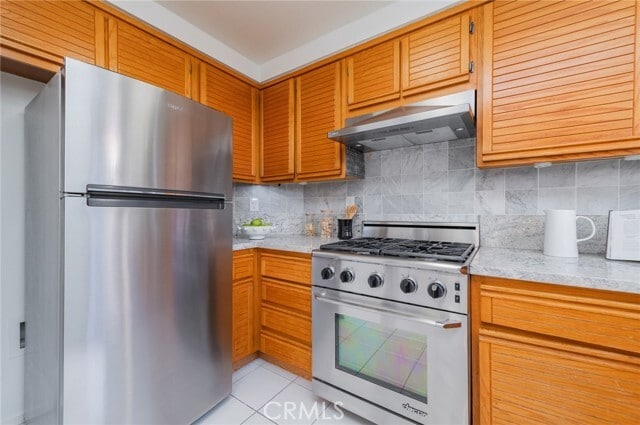 Building Photo - 2 Ellisworth Aisle