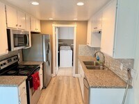 Building Photo - Stylish 2BR Condo in Desirable Community with Pool & Spa