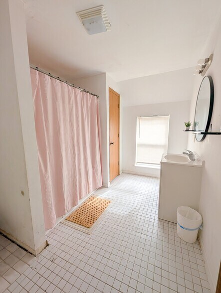 Building Photo - 2148 N 29th St