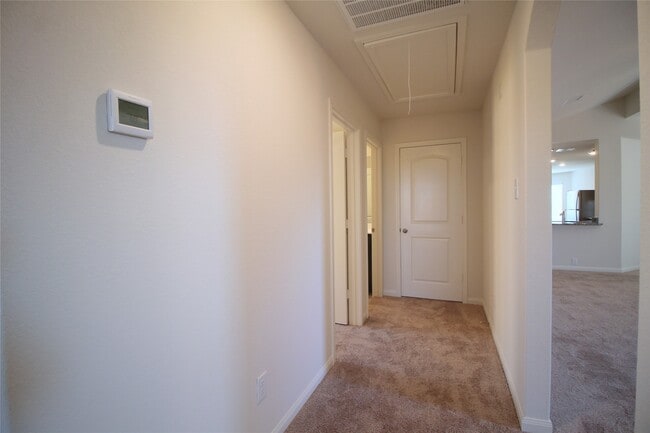 Building Photo - 8031 Vacek Meadows Loop