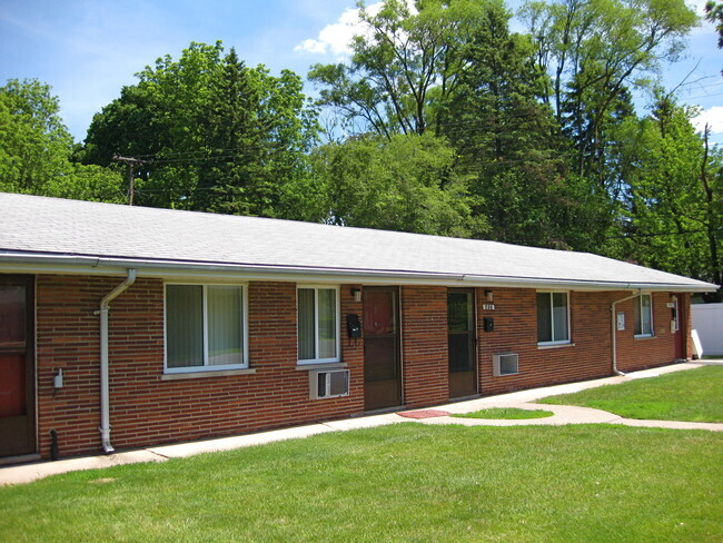 Primary Photo - Campbell Apartments