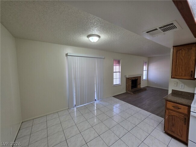 Building Photo - 6671 W Tropicana Ave