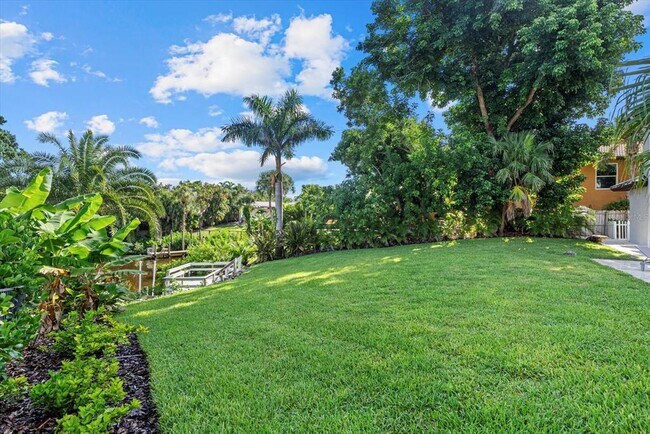 Building Photo - 1707 Caribbean Dr