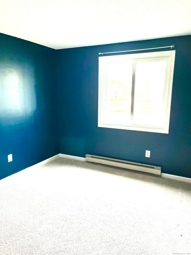 Building Photo - 16 Seymour Rd