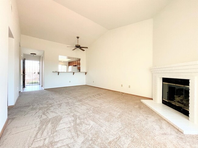 Building Photo - Upper Level Condo in The Villas of Calavera Hills!