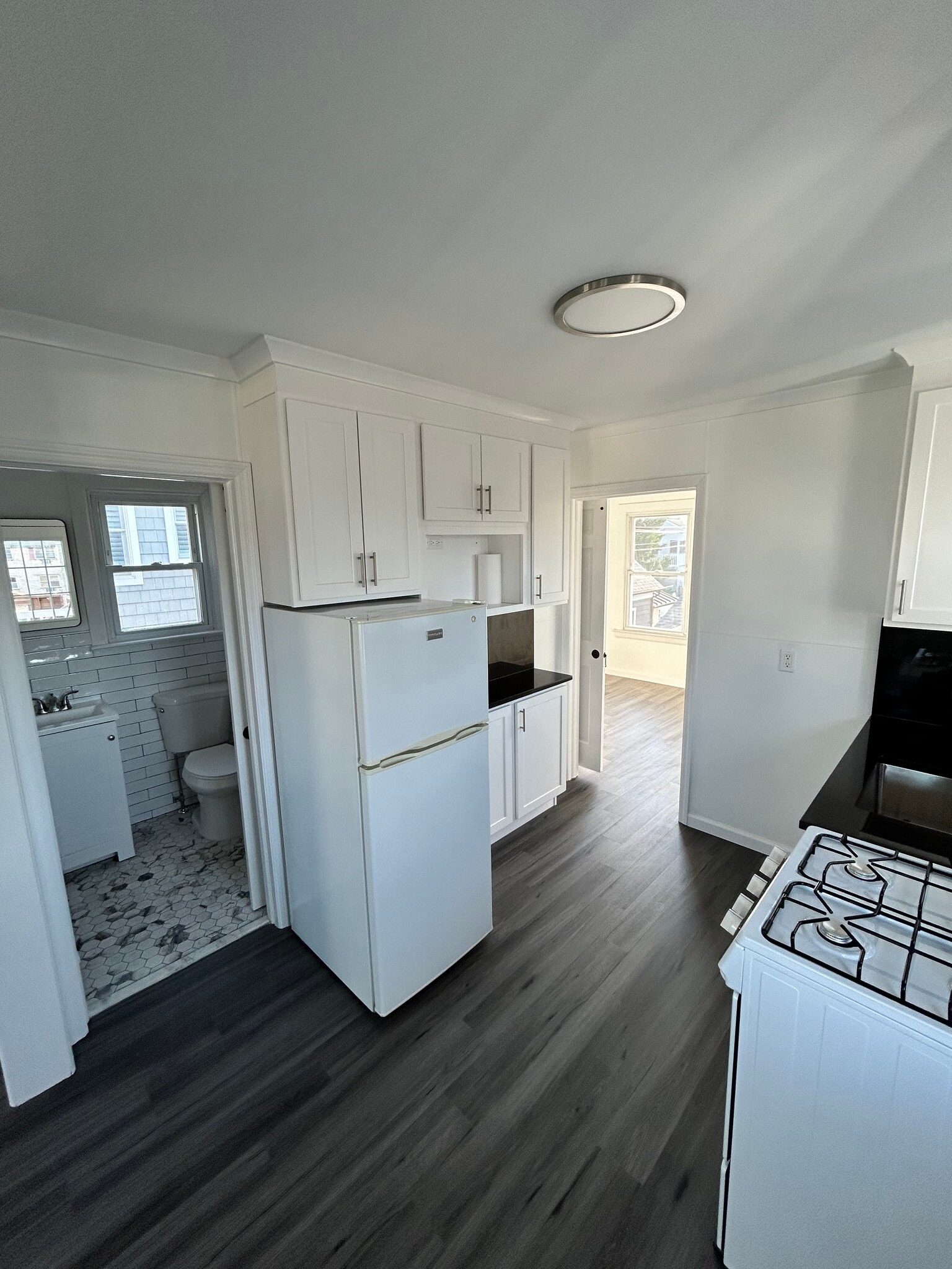 Building Photo - 903 Ocean Ave