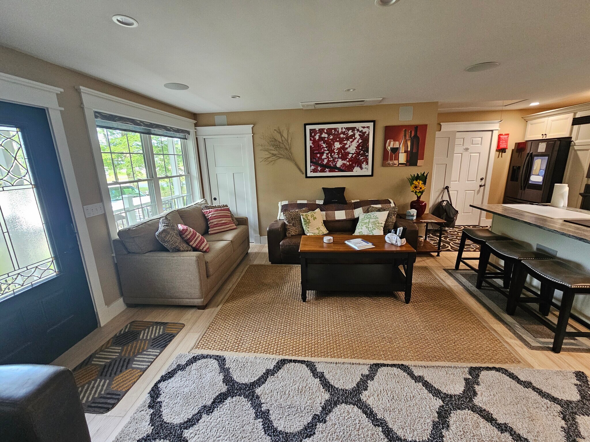 Building Photo - 435 High St