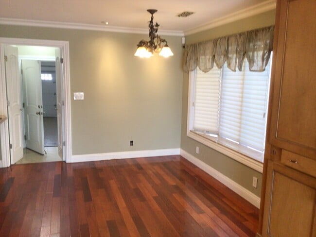 Building Photo - Stunning Executive Home in Almaden