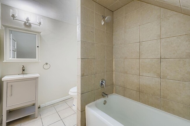 Building Photo - 2939 Russell Ave N