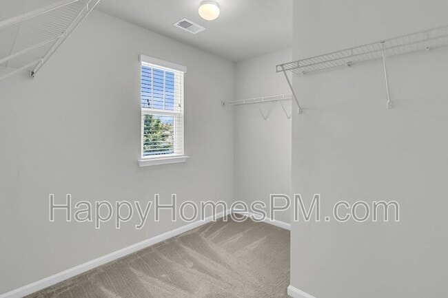 Building Photo - 9678 Roseberry St