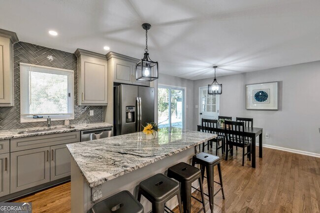 Building Photo - 444 Smyrna Powder Springs Rd SW