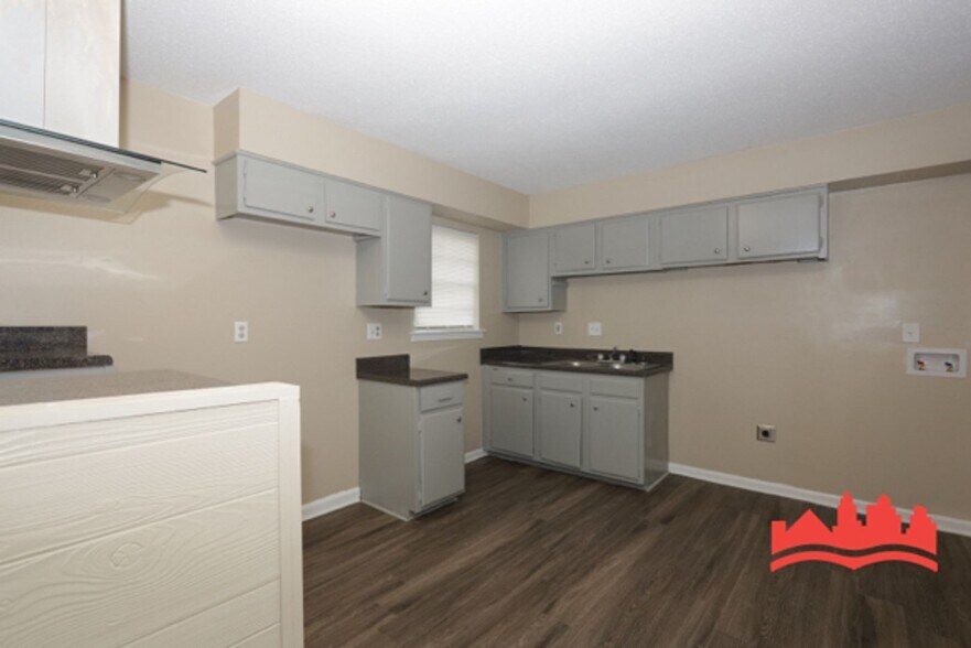 Building Photo - 858 Brandywine Blvd