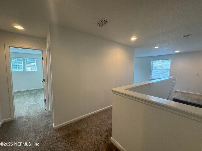 Building Photo - 3078 Alpin Dr