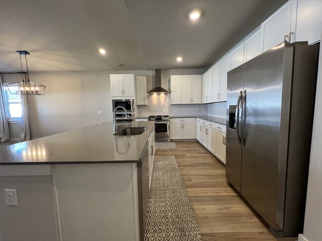 Building Photo - 1001 Pebble Run Rd