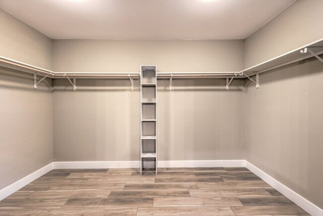 Building Photo - Almost a FULL ACRE - Immediate Move In - Bring Your Horses, Animals, Toys or ?!?