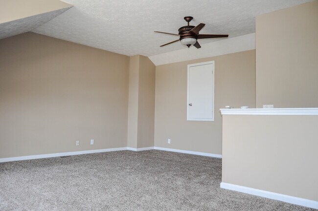 Building Photo - Pet Friendly Ranch with Bonus!