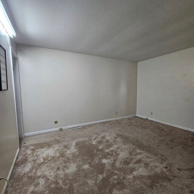 Building Photo - 2700 Jamison Blvd