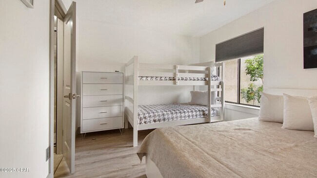 Building Photo - 131 Kimberly Dr