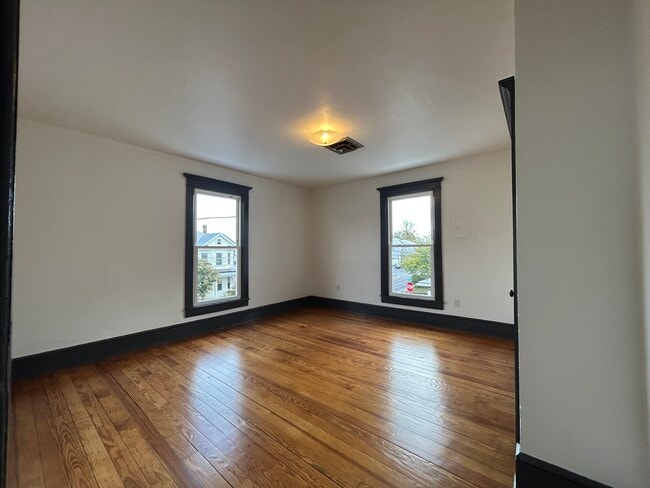 Bedroom 1 - 407 Collicello St