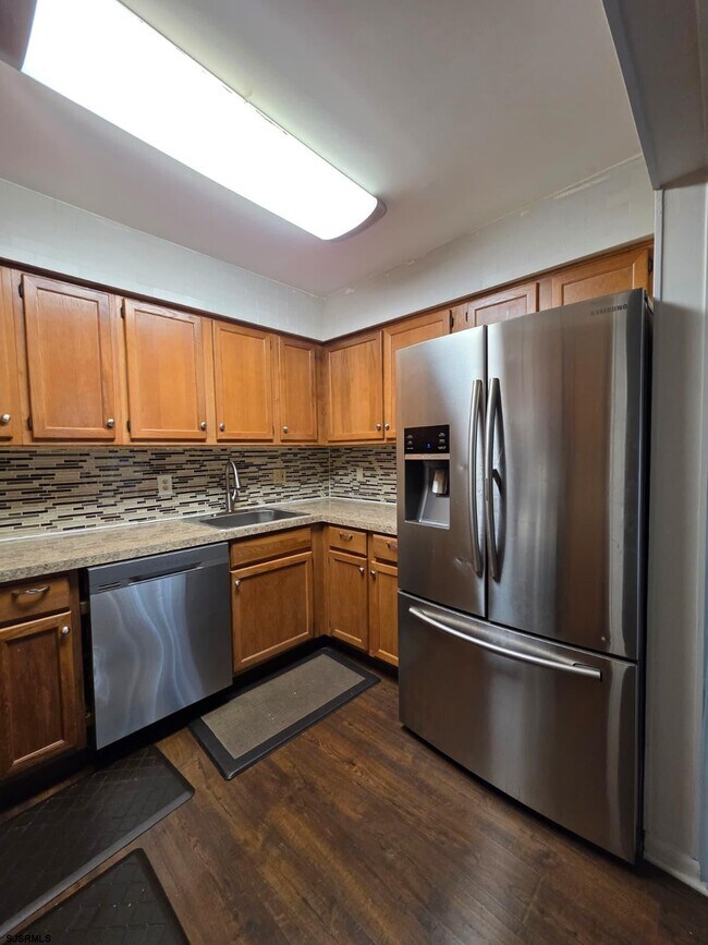 Building Photo - 22 Oyster Bay
