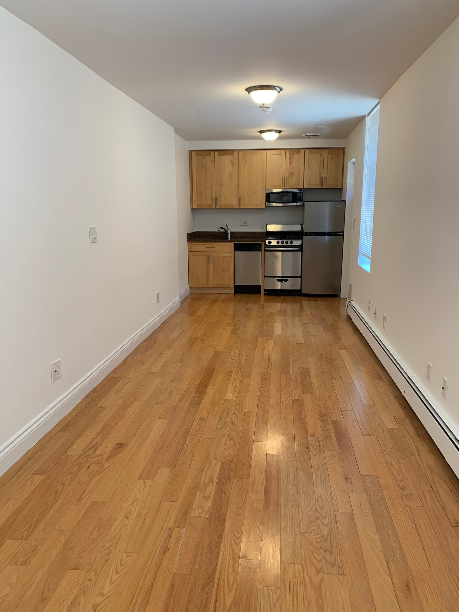 Building Photo - 3220 35th St