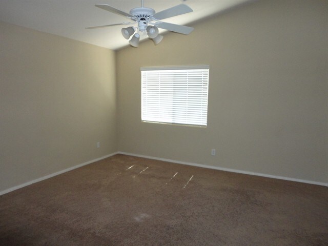 Building Photo - 6473 Karlsen Ct