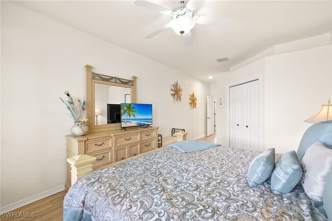 Building Photo - 8782 Middlebrook Dr