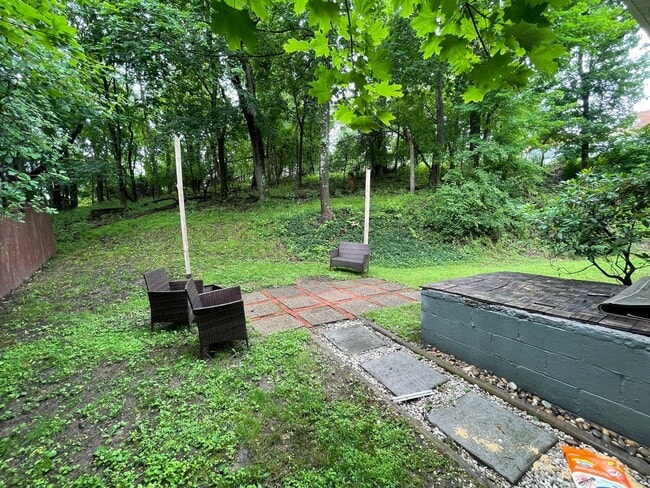 Building Photo - Tastefully Updated 3 Bedroom Home in McCandless!