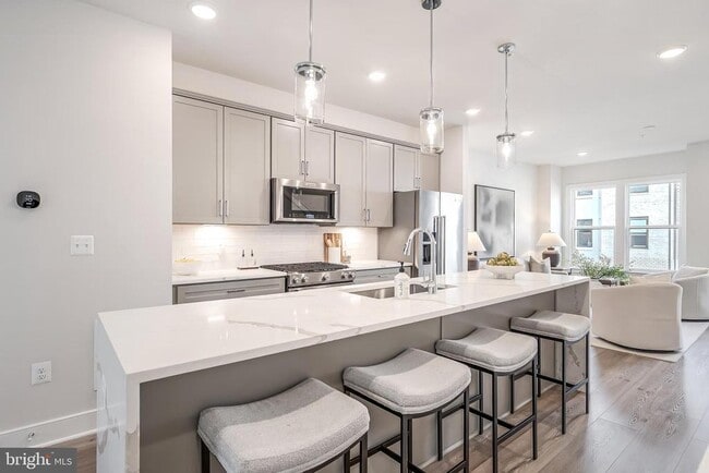 Building Photo - 12742 Verdant Wy