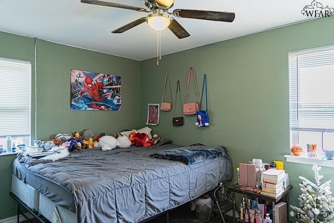 Building Photo - 4711 Balboa Dr