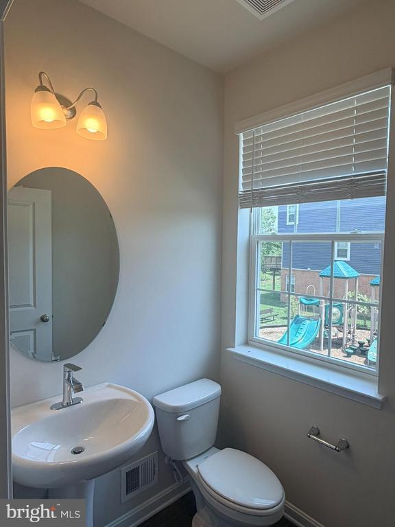 Building Photo - 6504 Bullrush Ct